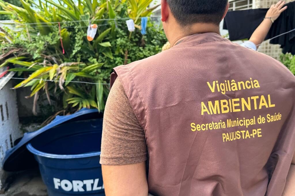 Paulista realiza ação de combate ao mosquito Aedes aegypti