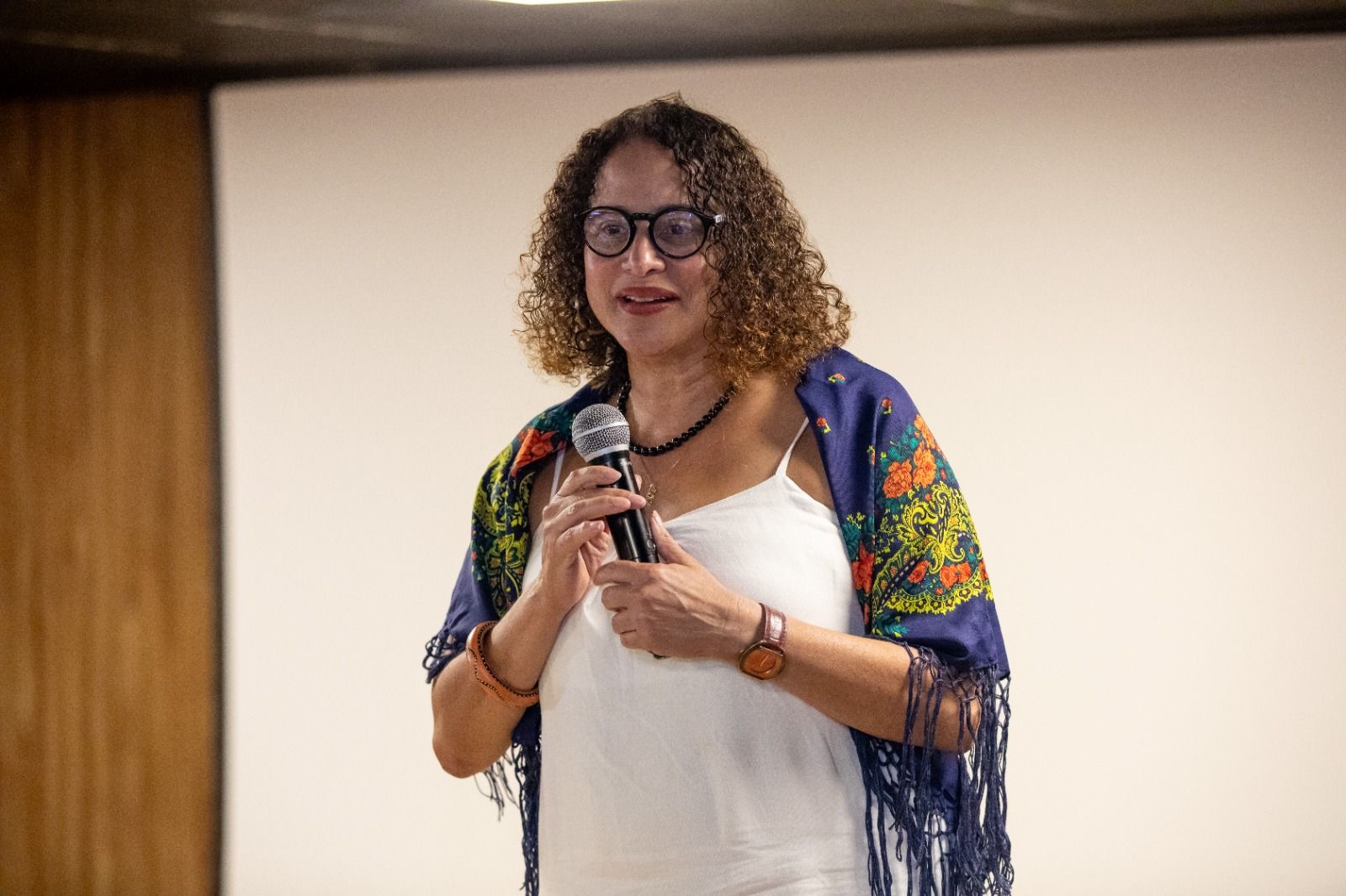 Com PSB de olho em Olinda, Luciana deixa sua participação no pleito em aberto