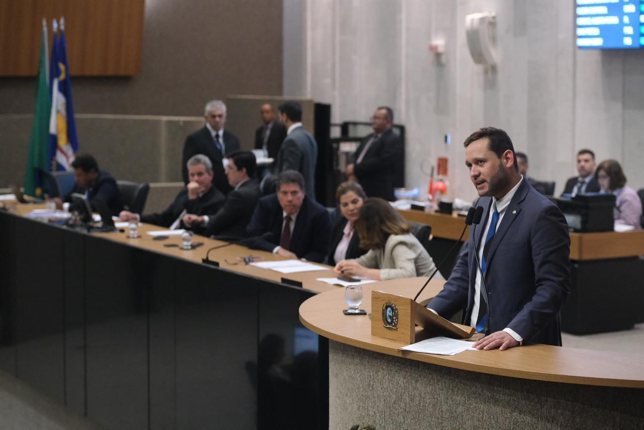 Deputado quer combater taxas abusivas para compra de ingressos online