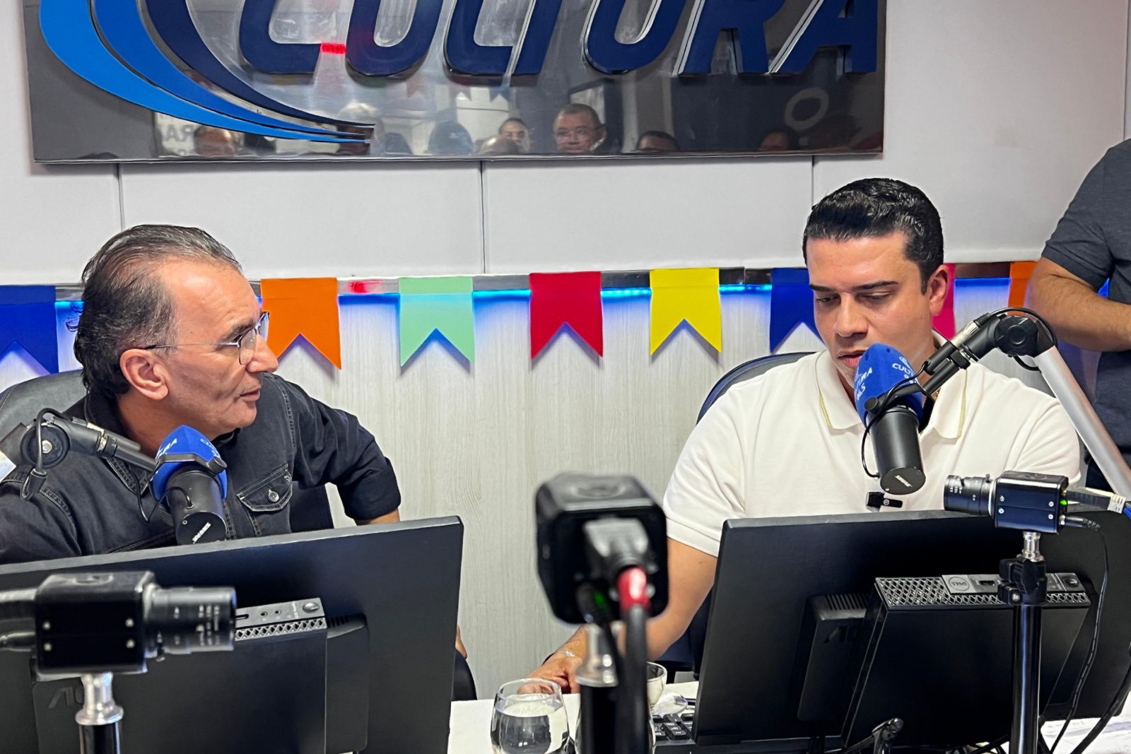 Rodrigo sai em defesa dos secretários e chama Lessa de ‘forasteiro desinformado’