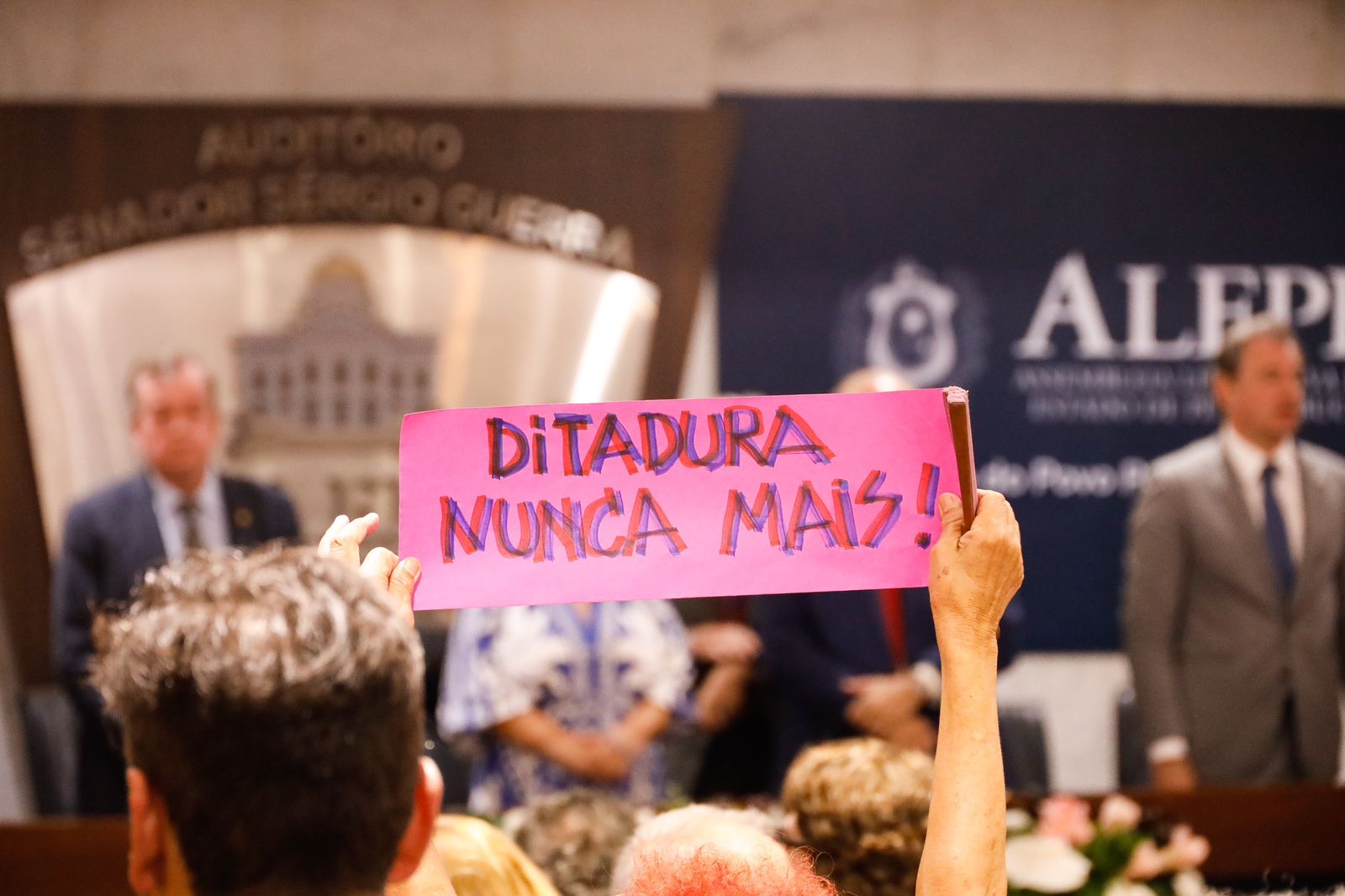 Alepe presta homenagem aos que lutaram contra o golpe militar de 1964