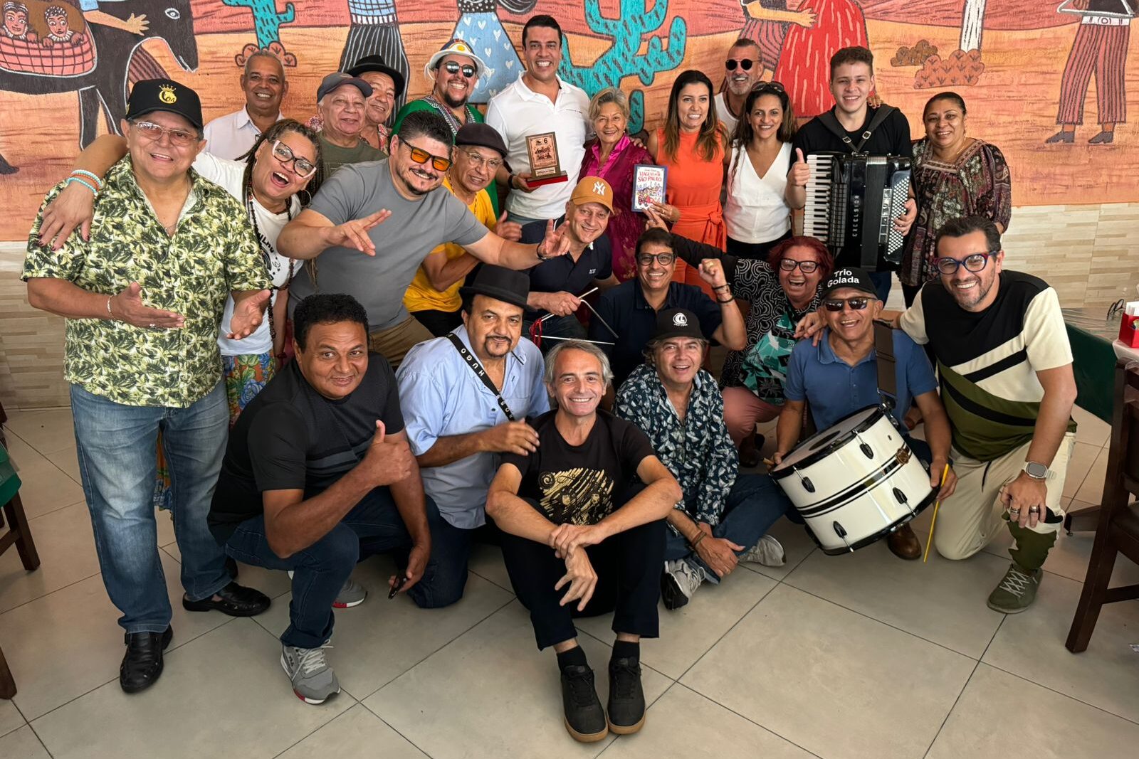 Rodrigo Pinheiro reúne artistas pernambucanos que moram em São Paulo