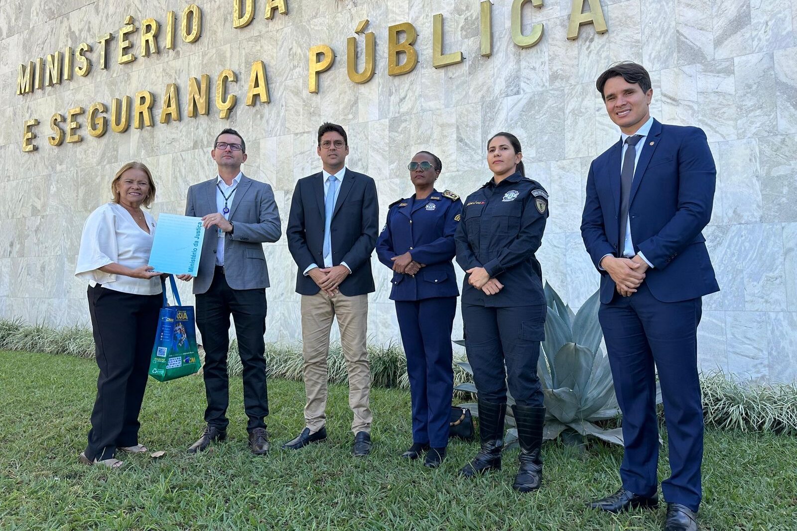 Camaragibe recebe quatro viaturas para reforçar segurança no município