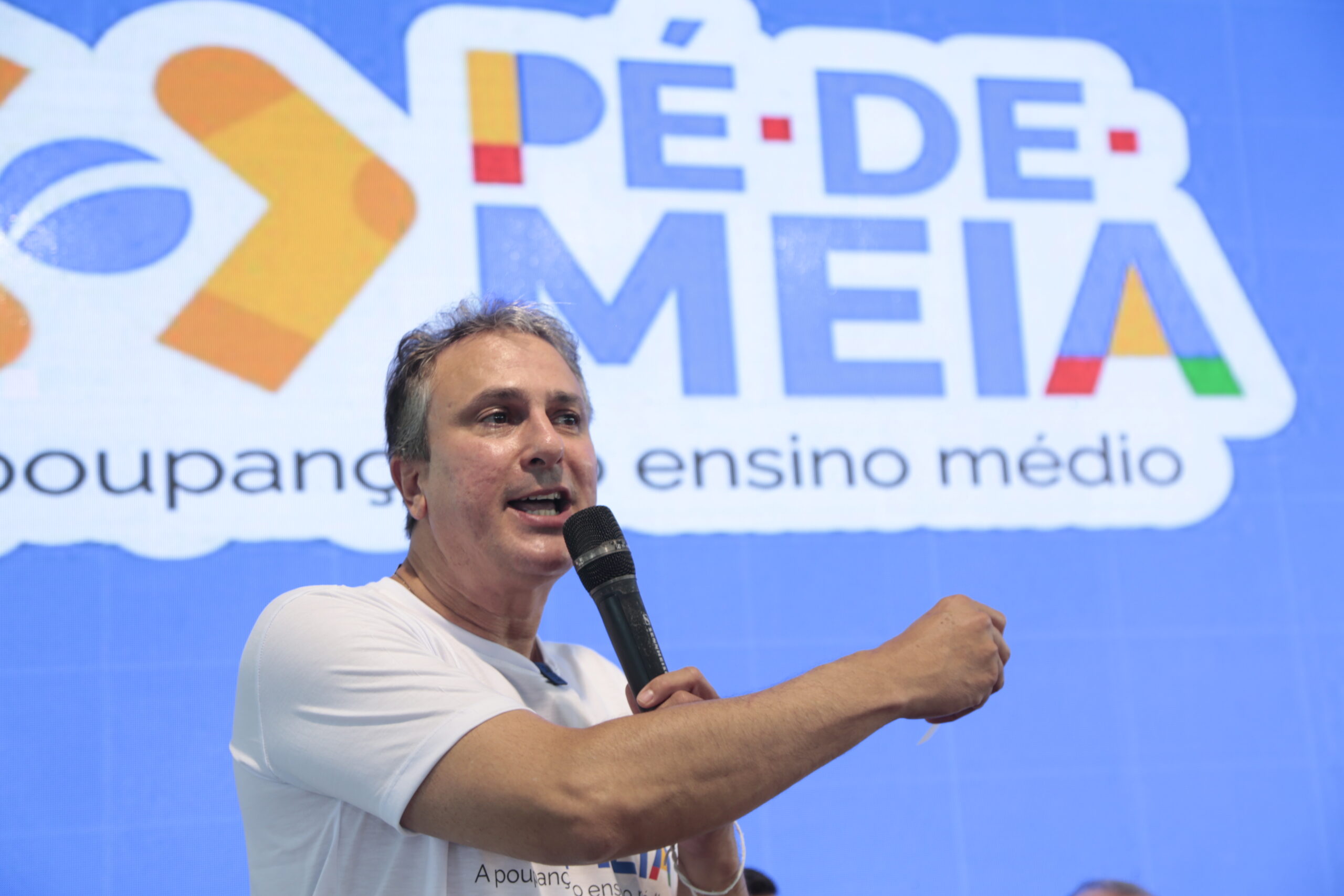 Ministro da Educação lança programa “Pé-de-Meia” em Pernambuco nesta quinta (9)