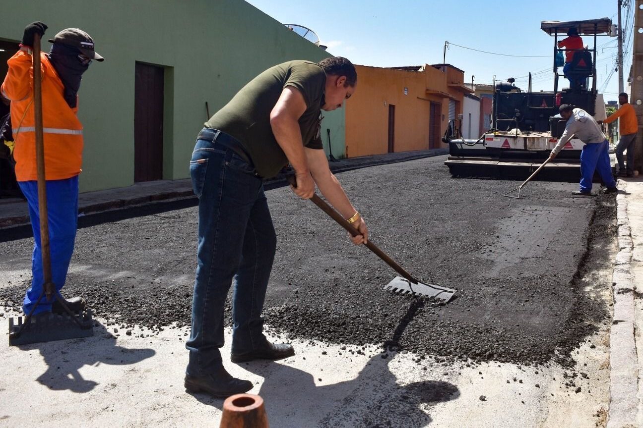 Prefeito de Lajedo dá início a novo pacote de obras que supera R$ 10 milhões
