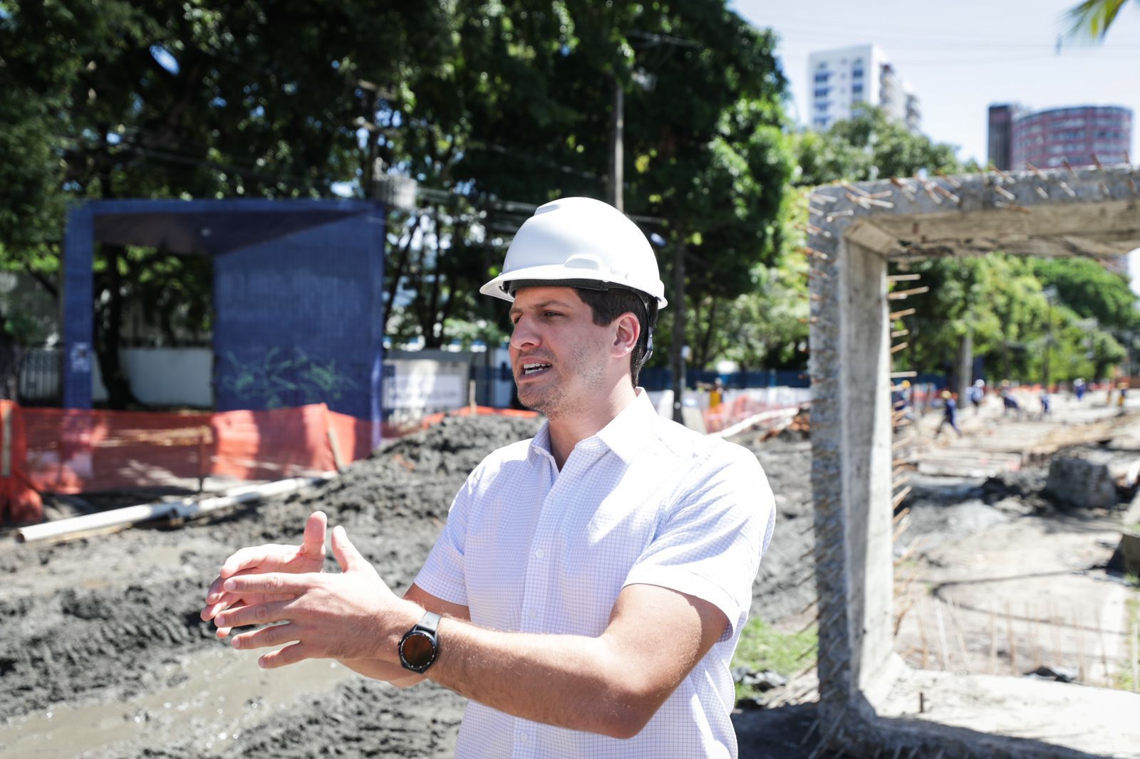 Recife investe R$ 5,6 milhões em obras de drenagem da Av. Mário Melo à Rua da Aurora
