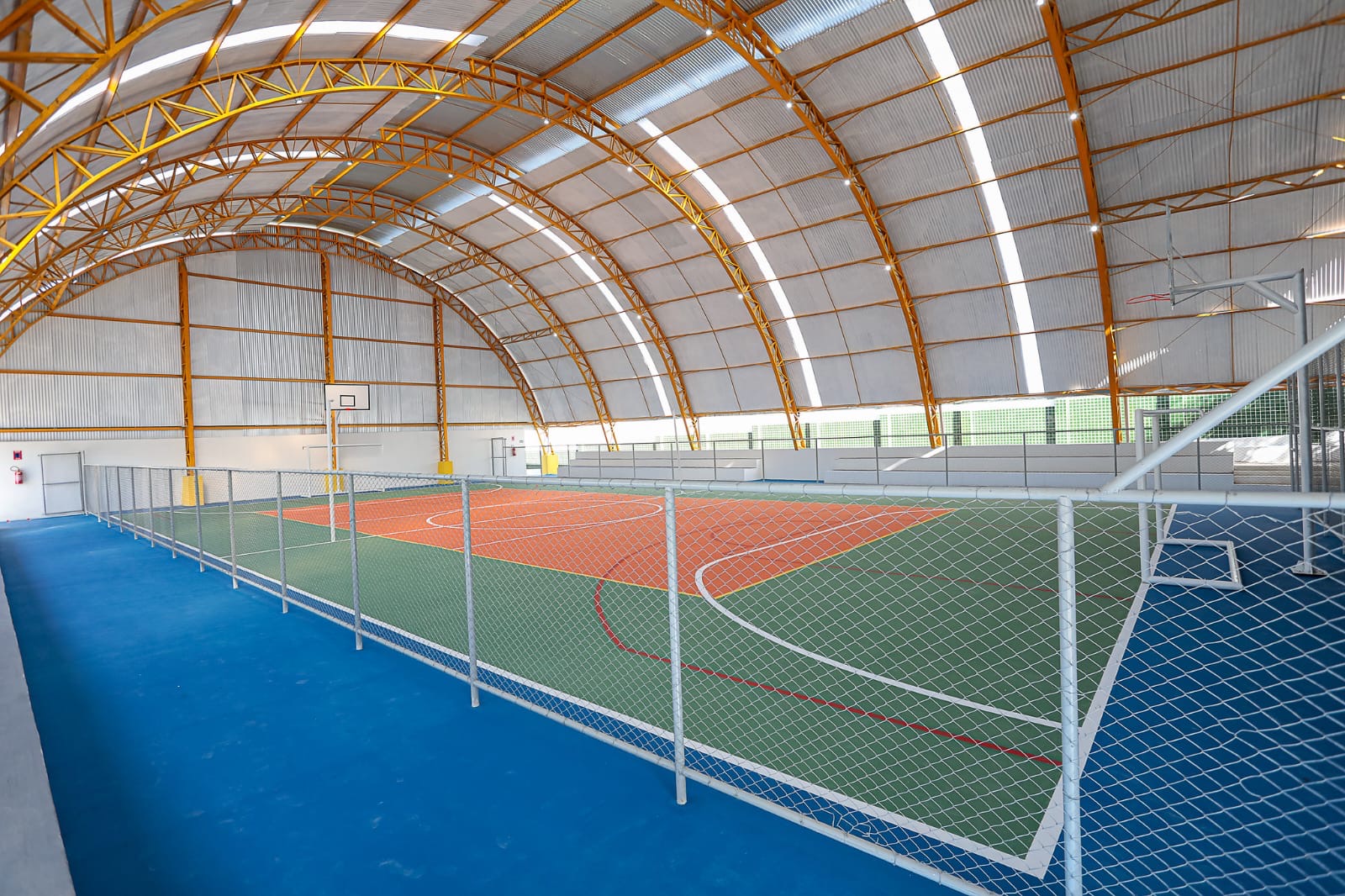 Duas escolas da zona rural de Caruaru são reinauguradas por Rodrigo 