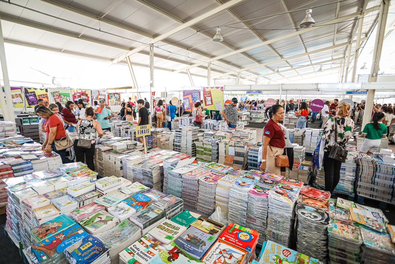 Governo leva o Circuito Literário de Pernambuco ao Sertão