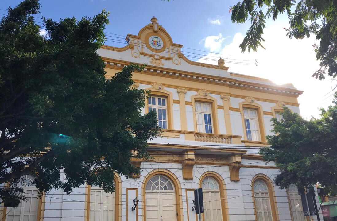 Diocese de Caruaru se defende após carta de monsenhor contra o bispo 