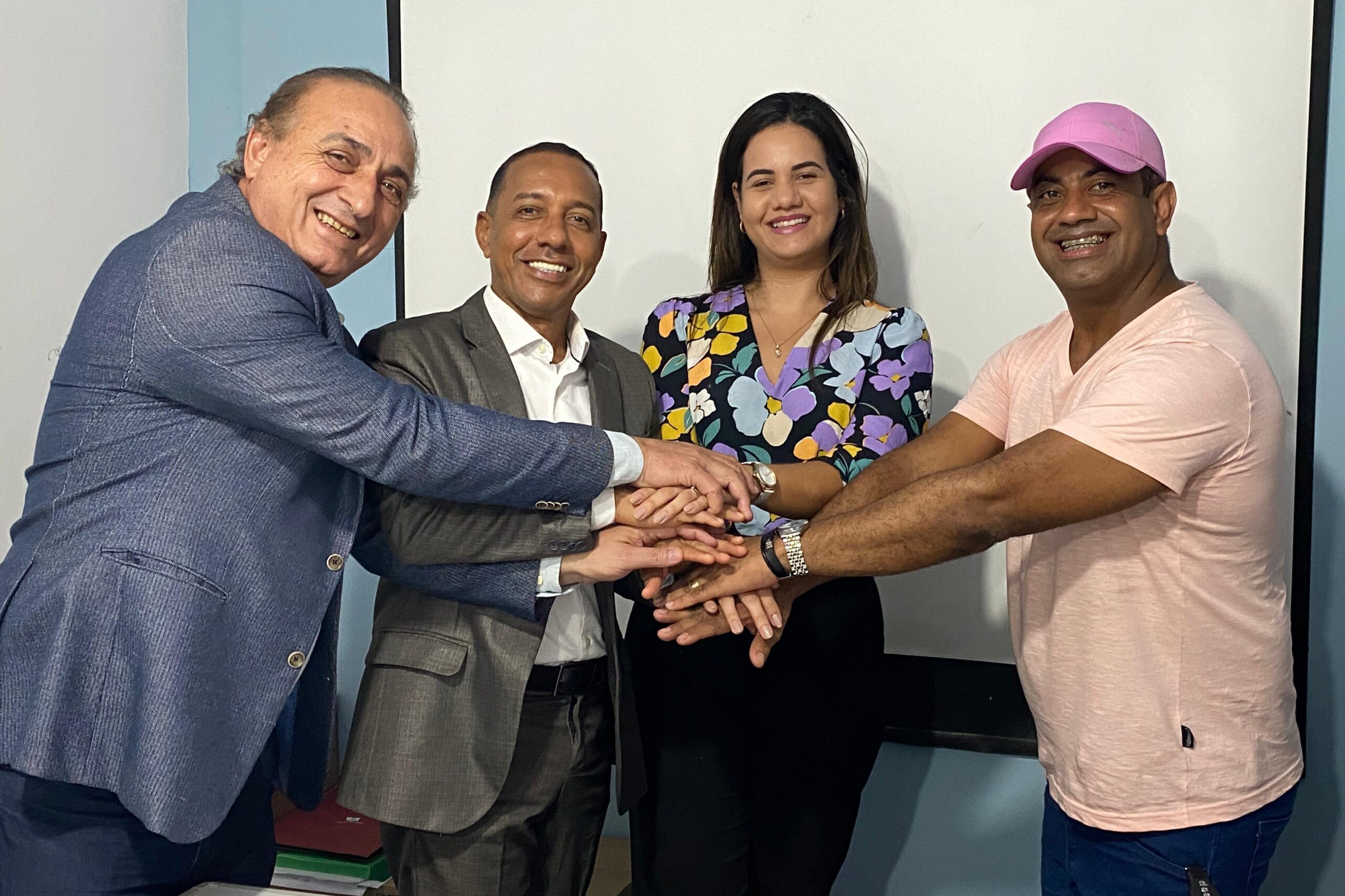 Mirella Almeida recebe o apoio de mais um partido em Olinda 