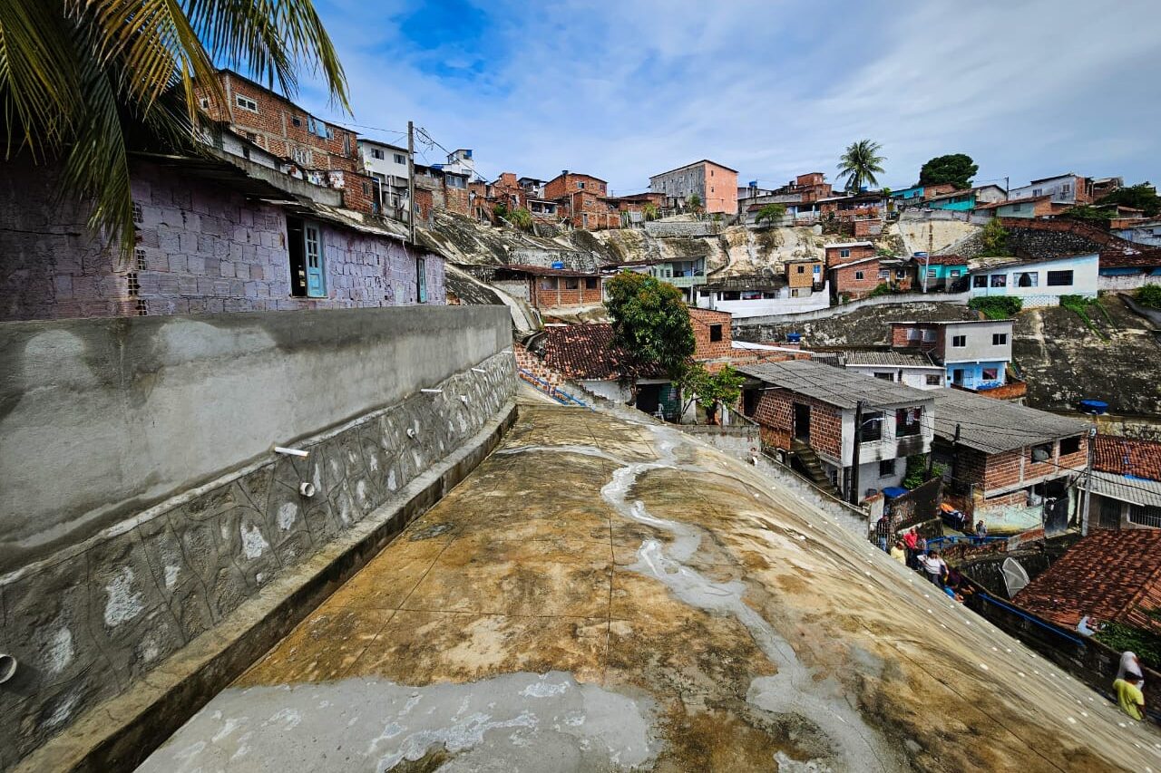 João Campos entrega obras de encosta em Beberibe e Linha do Tiro 