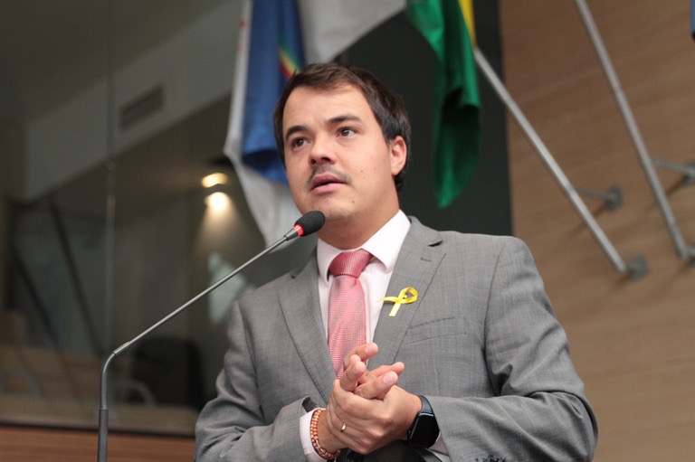 Rodrigo Coutinho propõe cooperação entre câmaras do Recife e Porto Alegre