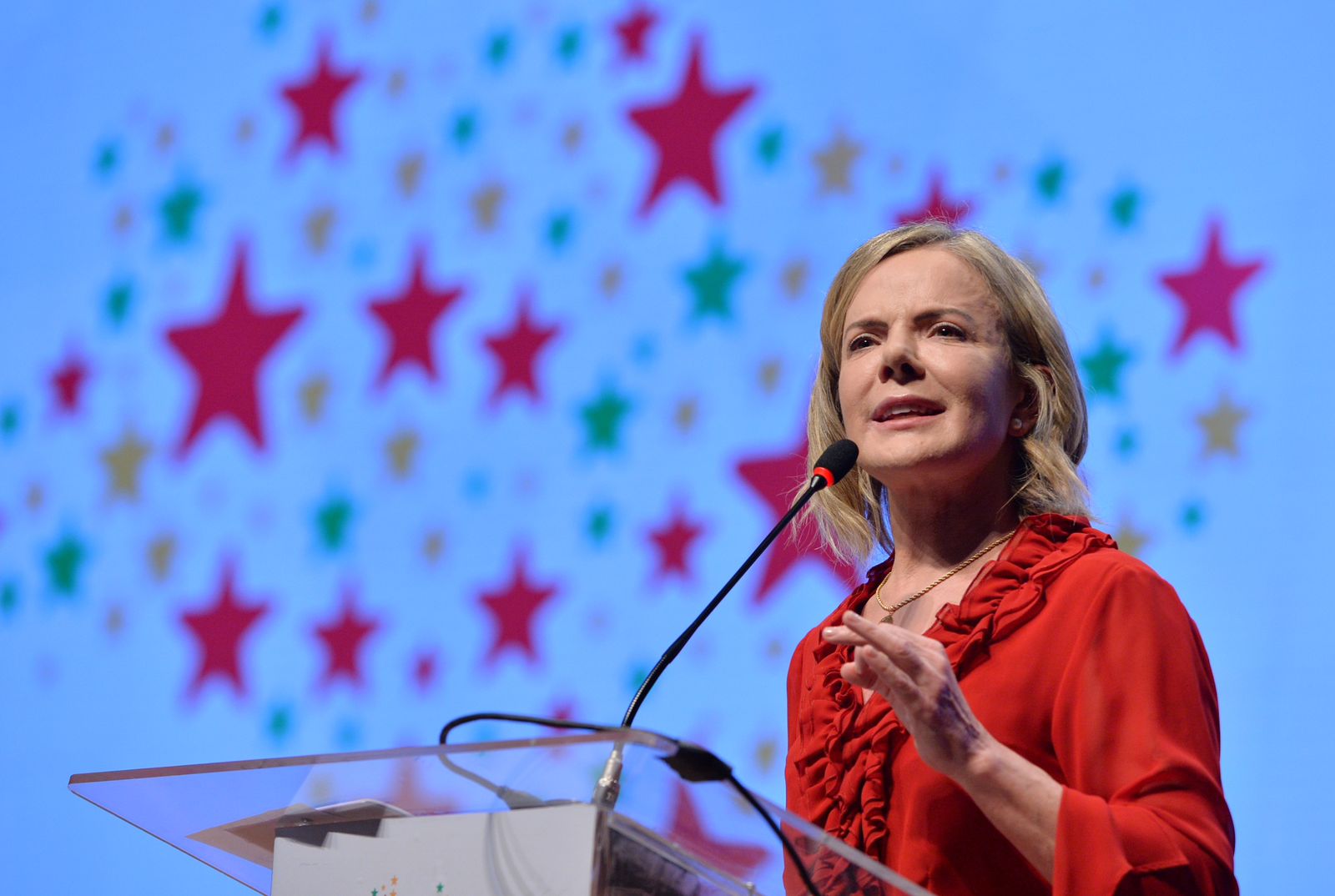 Câmara do Recife aprova Título de Cidadã para presidente nacional do PT