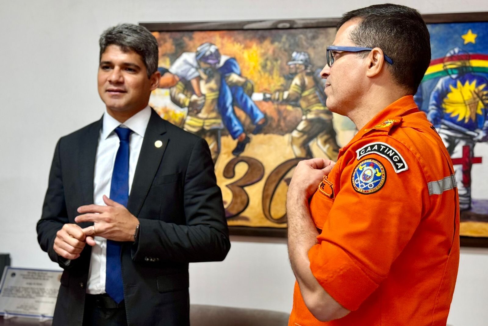 Renato debate necessidades do CBMPE com o comando da corporação 