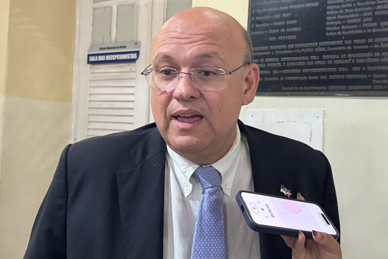 Após recuo de Veras, Mozart festeja unidade do PT no Recife 