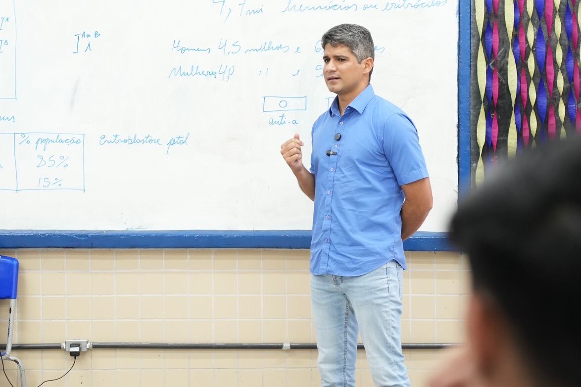 Renato leva “Caravana por Mais Educação ao município de Alagoinha