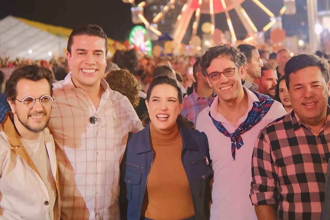 Daniel Coelho e Mendonça Filho juntos no São João de Caruaru 