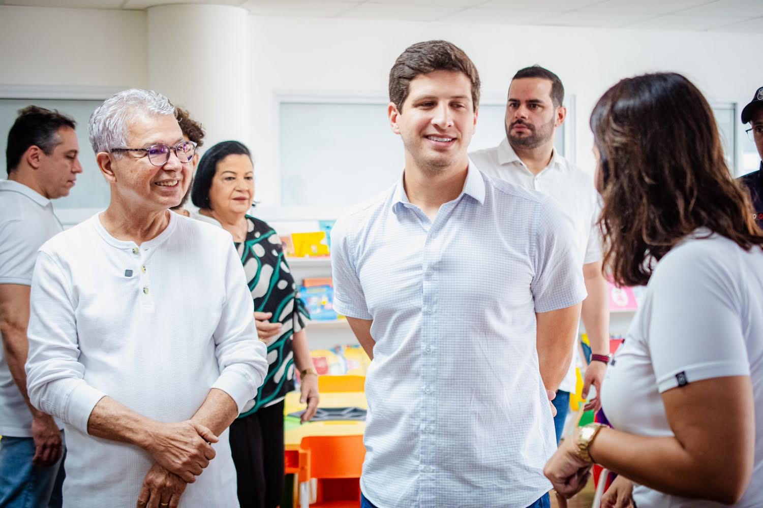 Elias Gomes enaltece gestão de João Campos