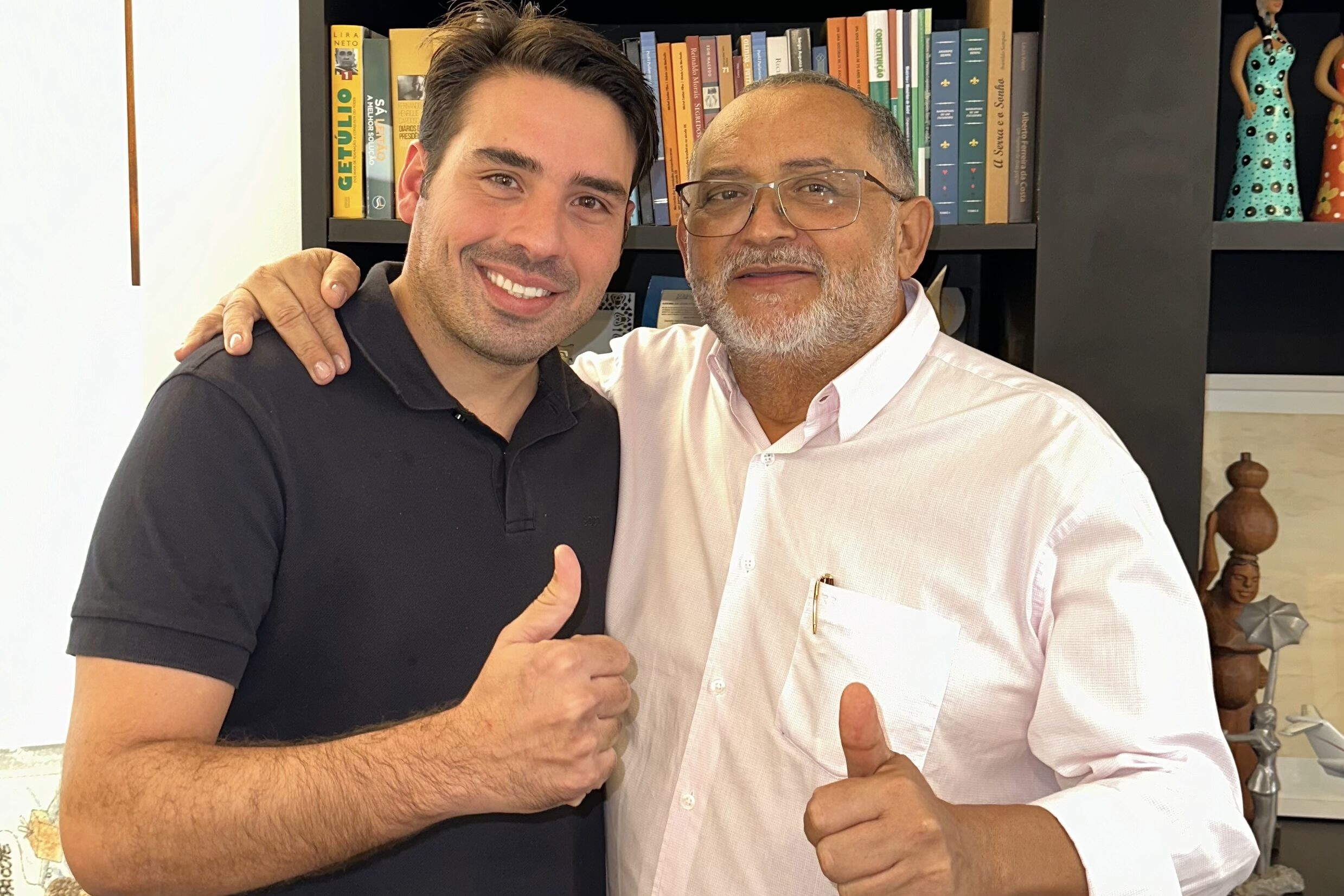 Prefeito de João Alfredo firma parceria com João Paulo Costa