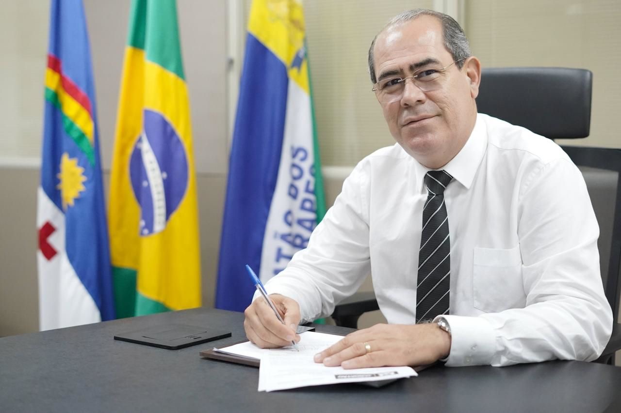 Mano garante pagamento da 3ª parcela do Fundef em Jaboatão 