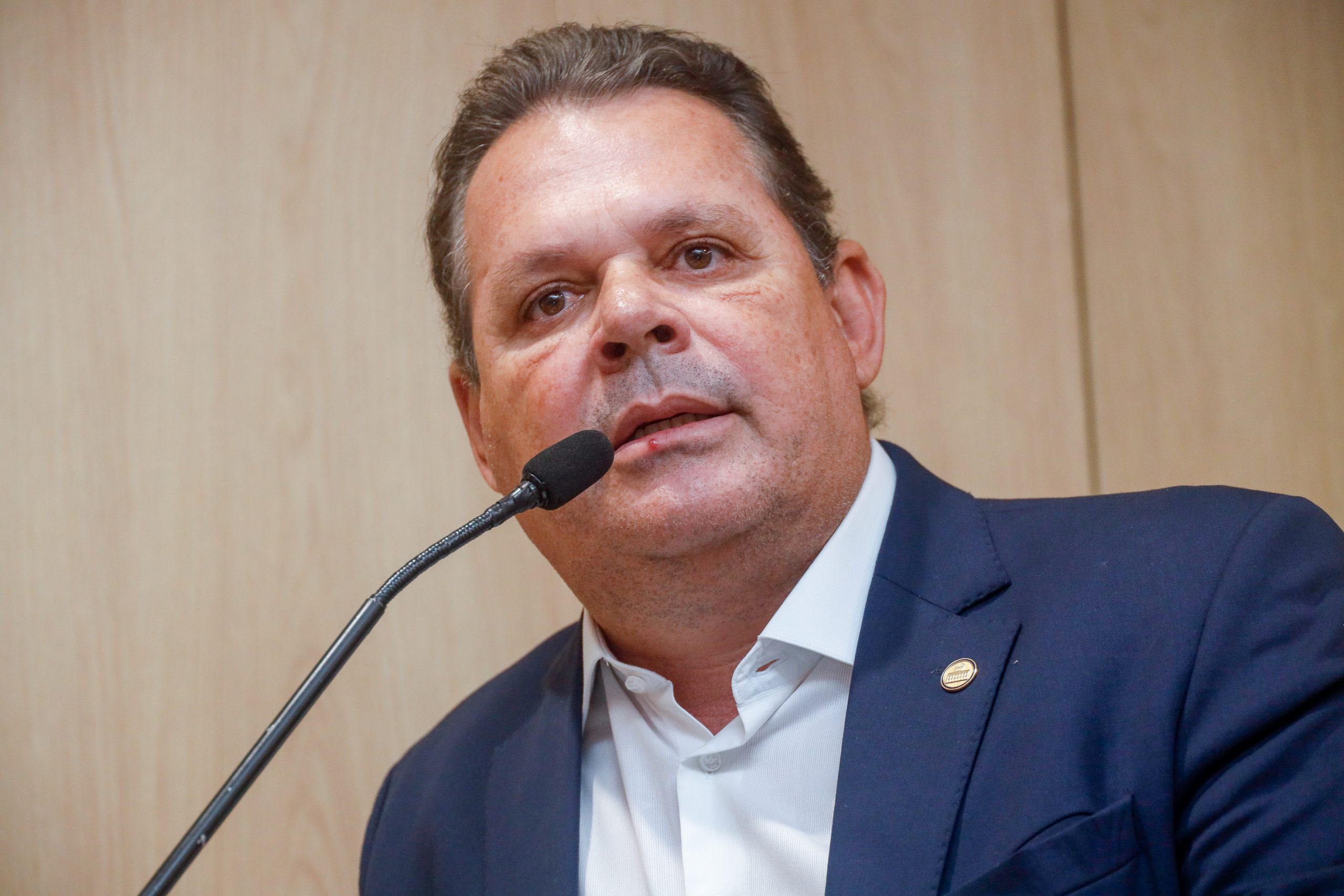 PSB não alivia para France Hacker 