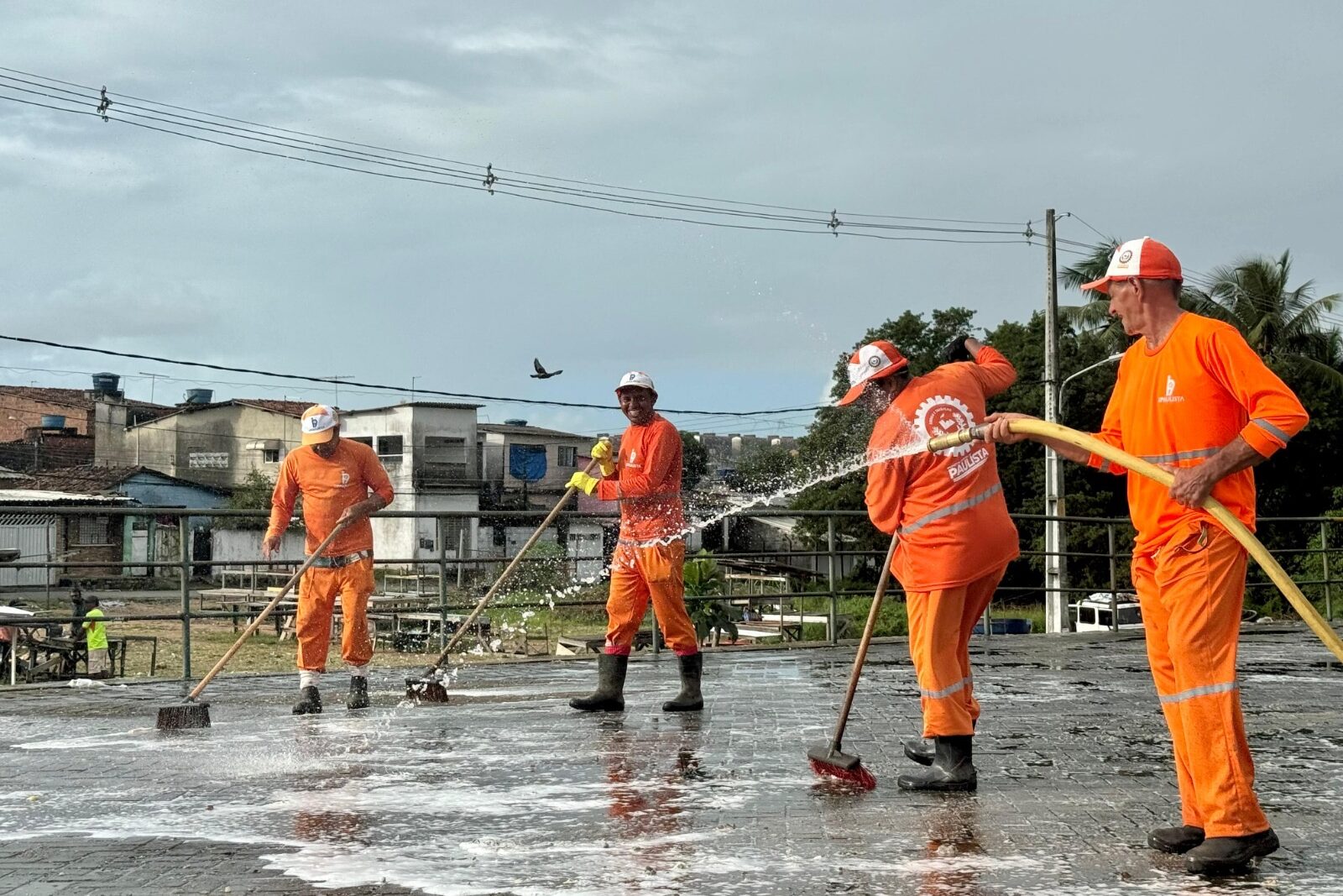 Paulista prepara pátio da Feira Livre de Paratibe para receber novas bancas