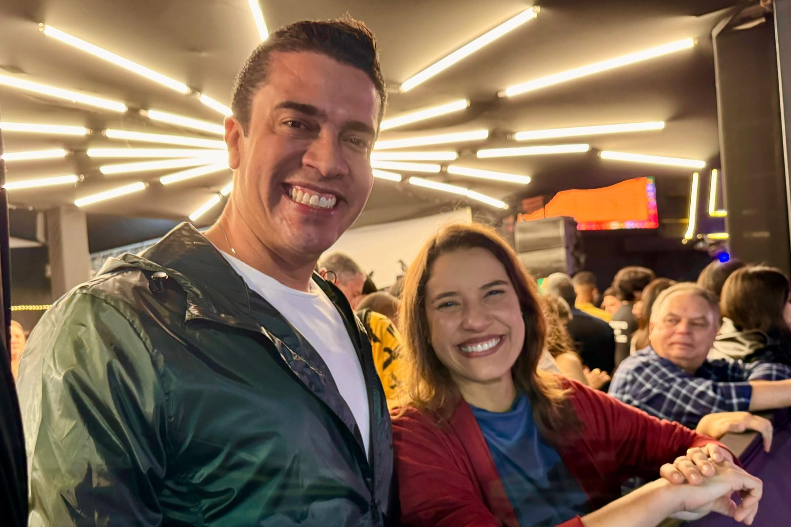 Rodrigo recebe Raquel Lyra em mais uma noite de São João em Caruaru