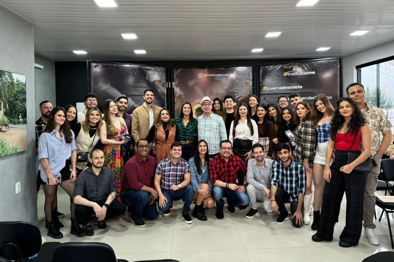 Pré-candidatos à presidência da Ordem em Caruaru e PE marcam presença no Forró da OAB