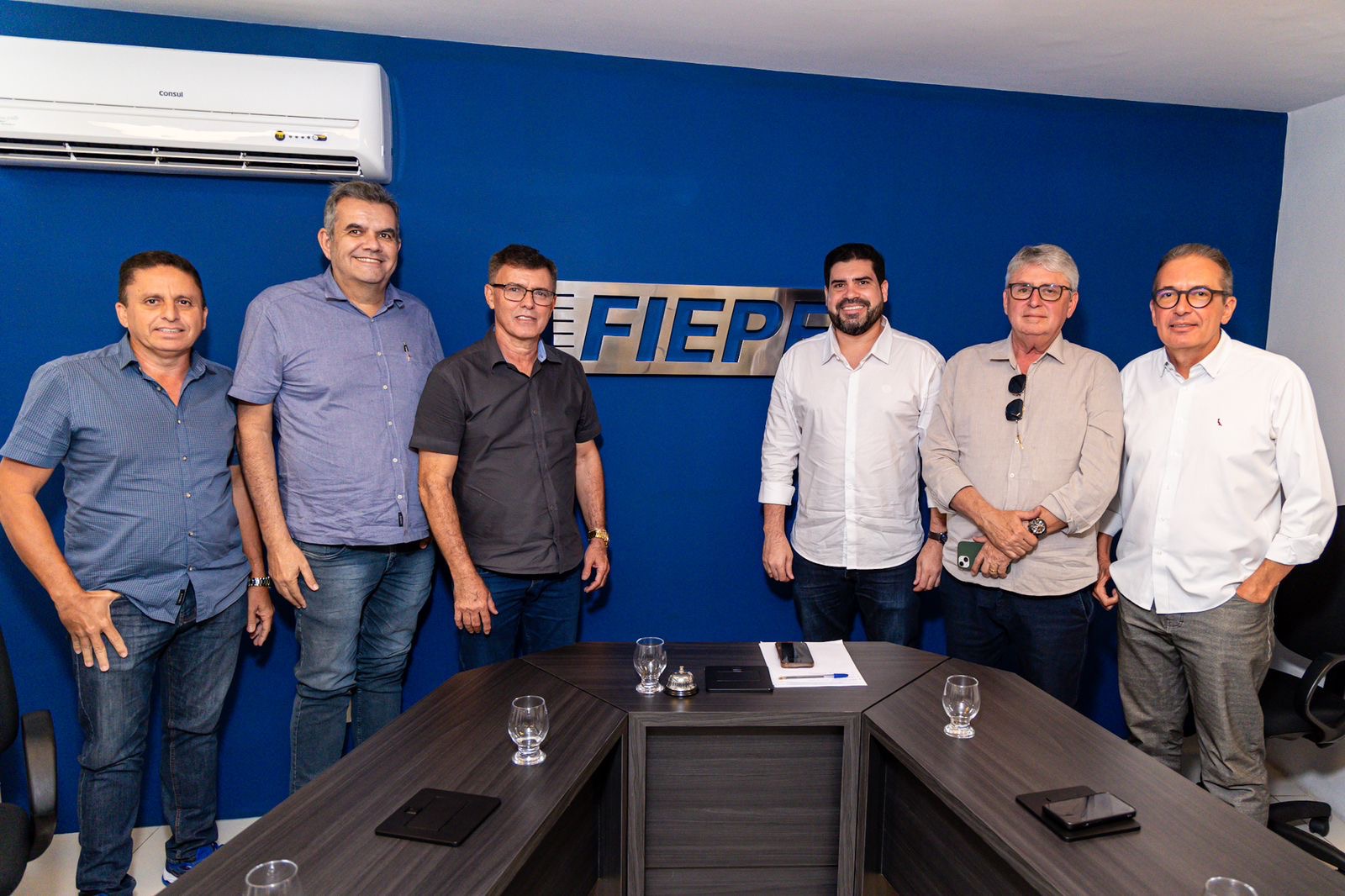 Tonynho se reúne com representantes de entidades empresariais  