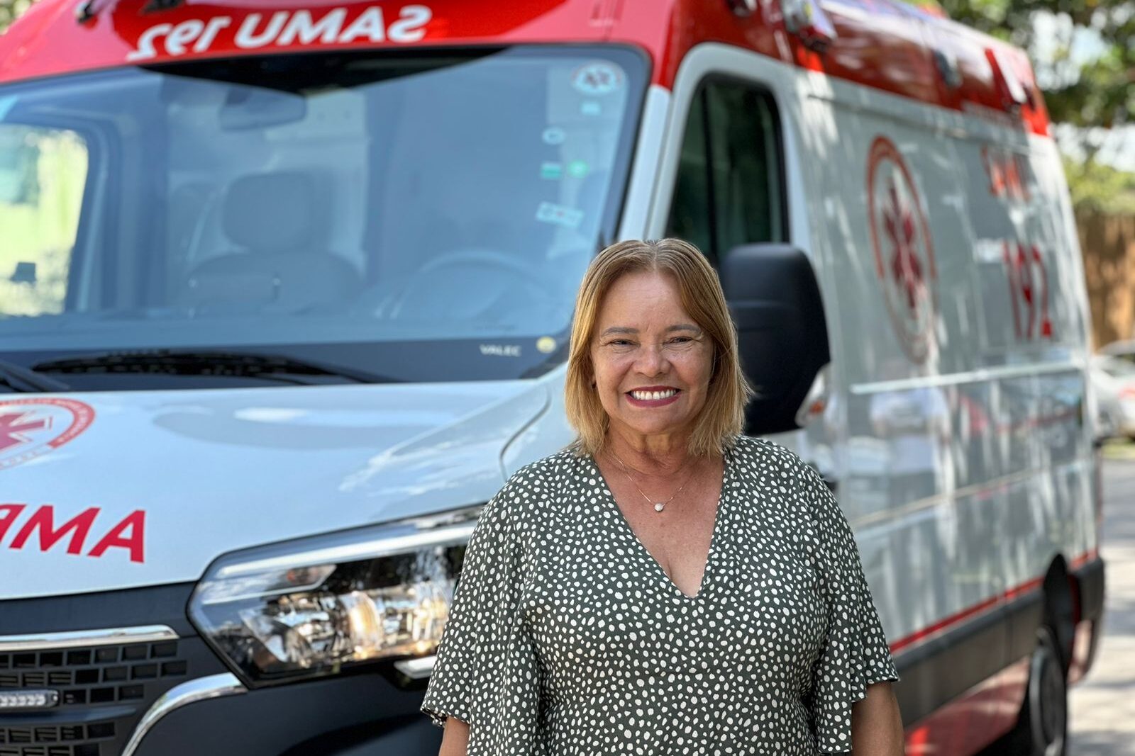 Nadegi garante mais uma ambulância do Samu para Camaragibe