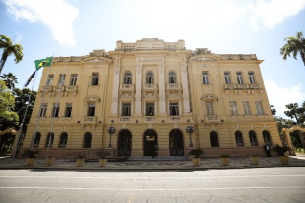 Com risco de responsabilização dos secretários, Estado fecha 1º semestre descumprindo prazos dos pedidos de informação