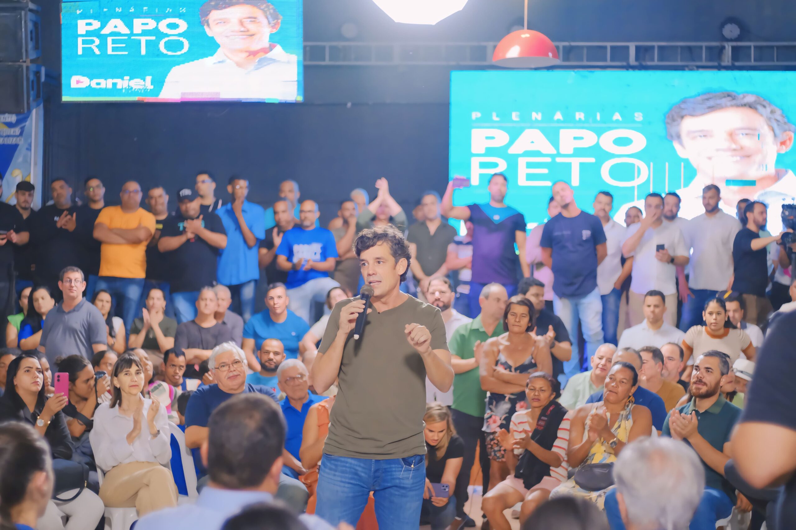 Daniel Coelho encerra ciclo de plenárias pelo Recife 