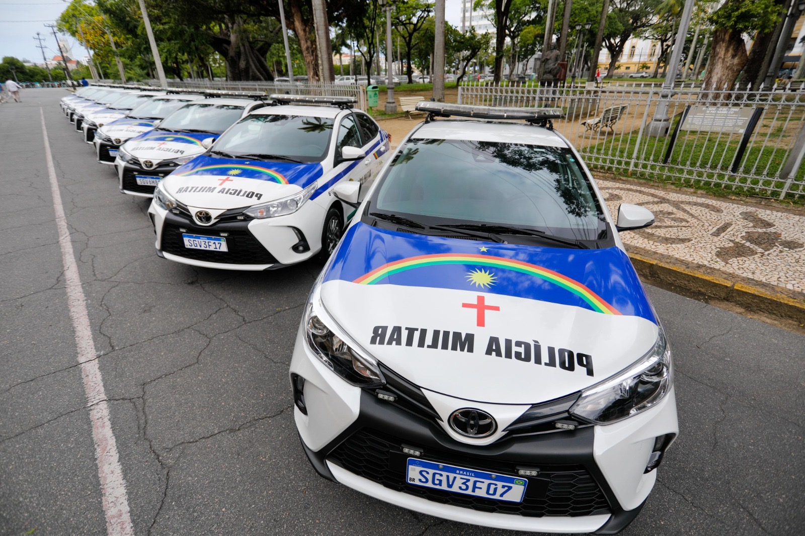 Raquel entrega veículos para reforçar combate à violência contra mulher