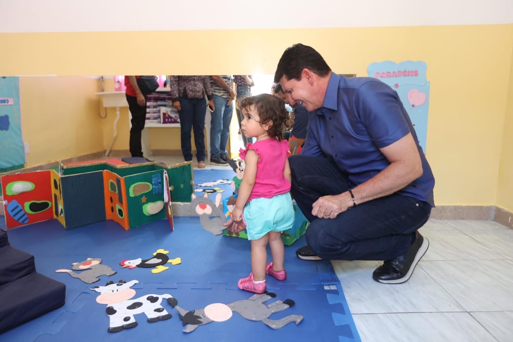 Simão entrega mais uma creche para atender Zona Norte de Petrolina