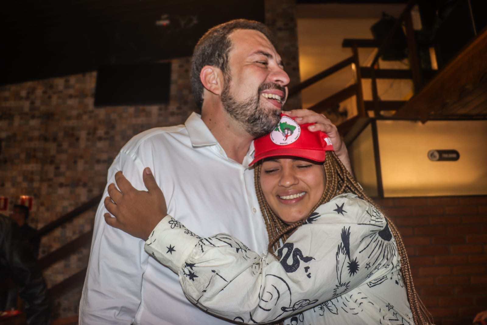 Rosa Amorim participa de evento com Boulos em São Paulo 