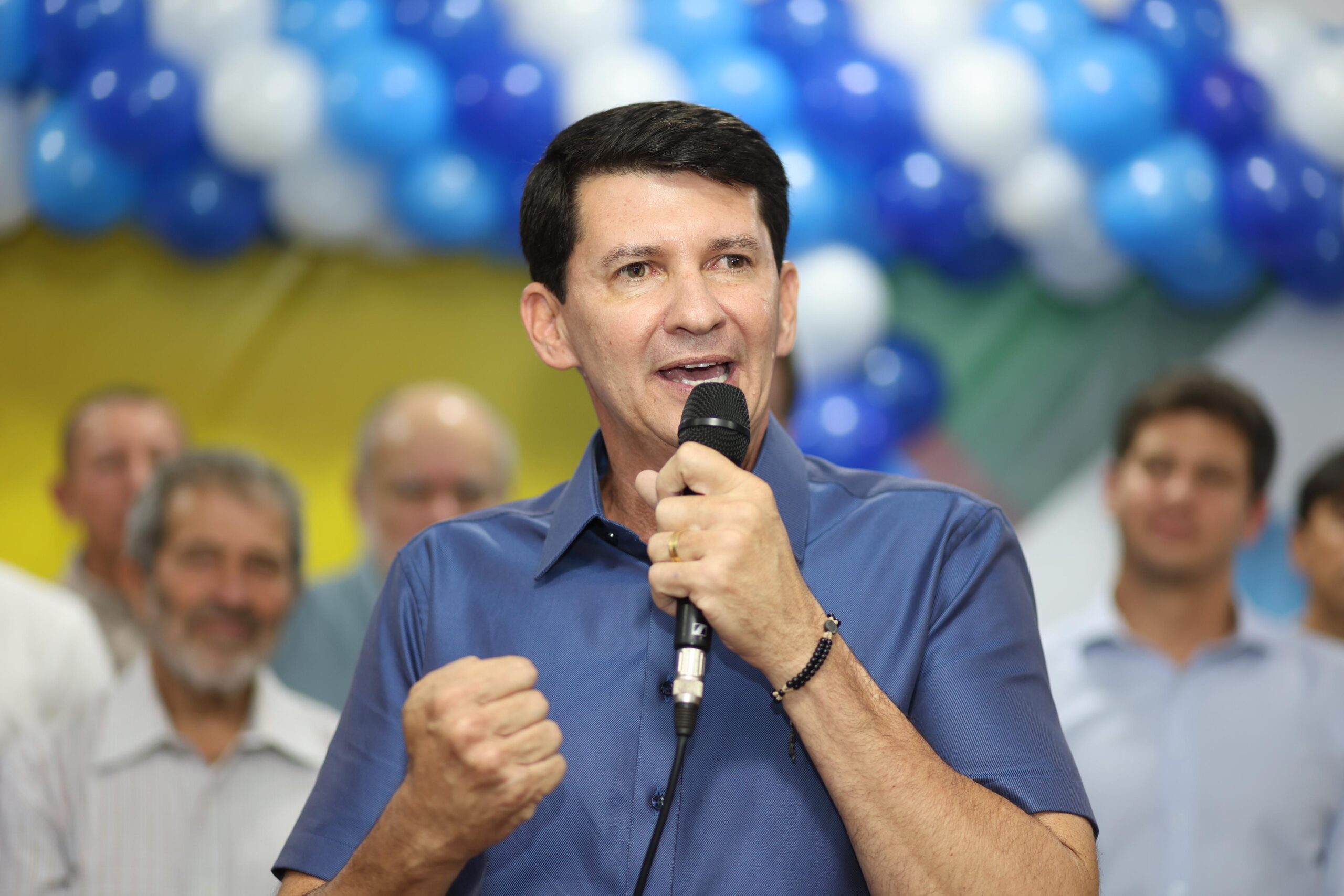 Pesquisa aponta reeleição de Simão Durando no primeiro turno