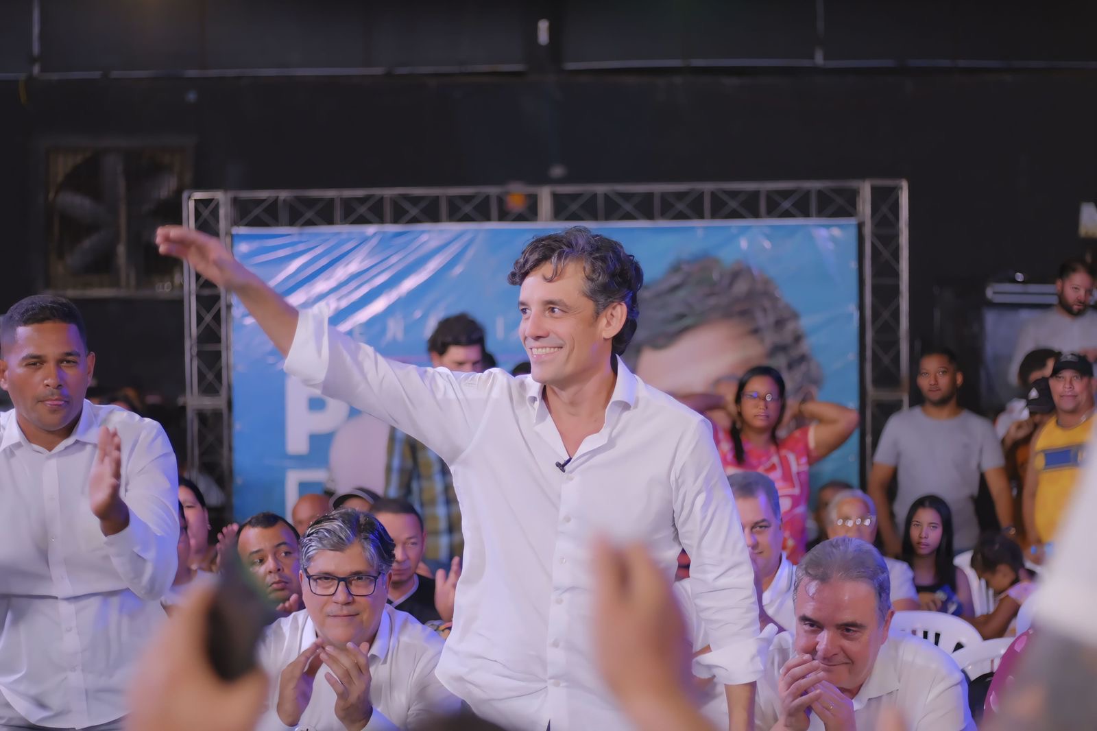 Daniel Coelho critica prefeito do Recife e promete armar a Guarda Municipal