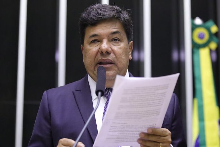 Câmara Federal aprova mudanças na reforma do ensino médio