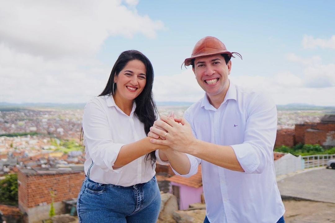 Ex-secretária de Raquel Lyra será a vice de Armandinho em Caruaru