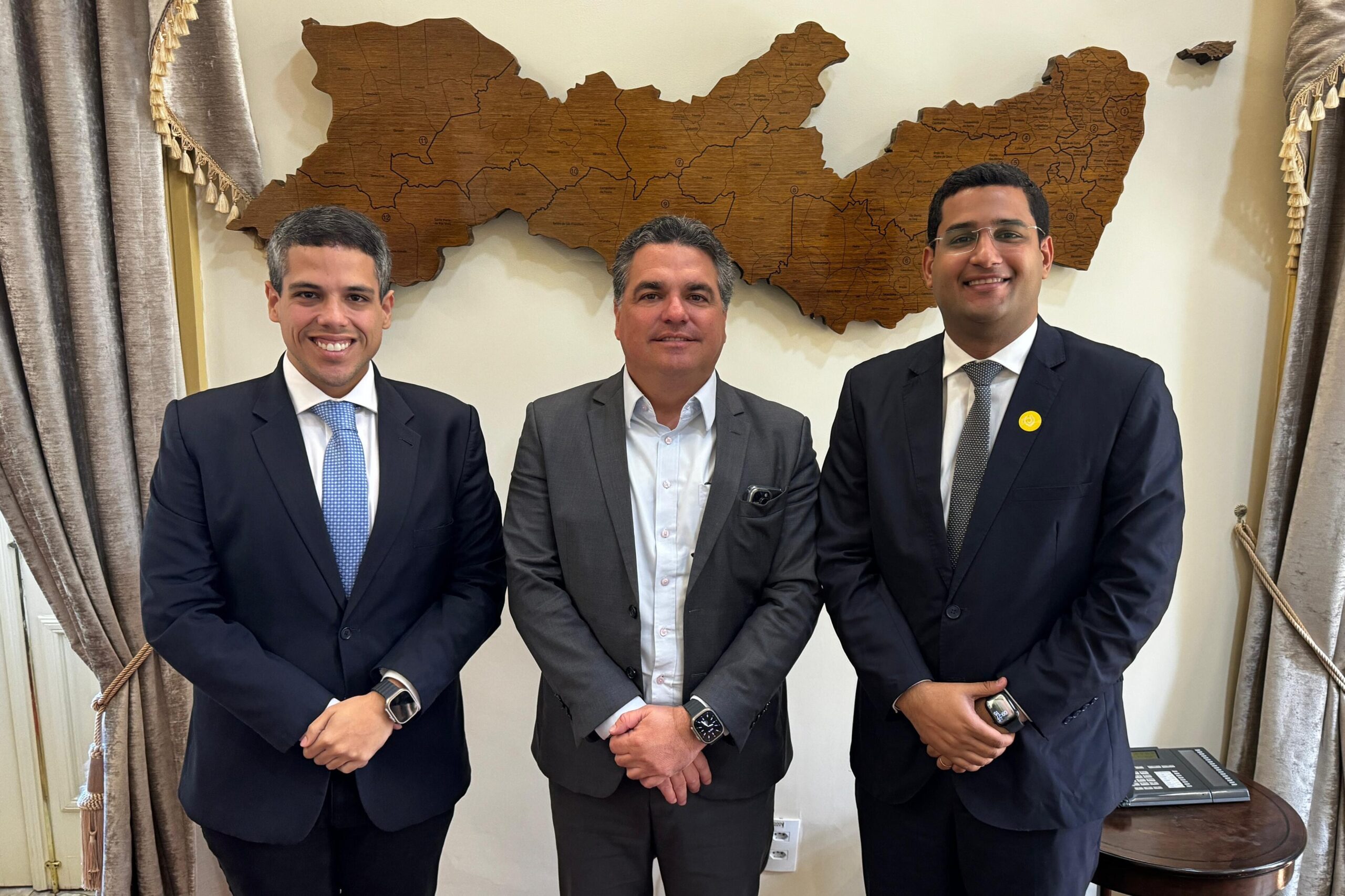 Pré-candidato em Bonito, Ademir é recebido na Casa Civil do Estado 