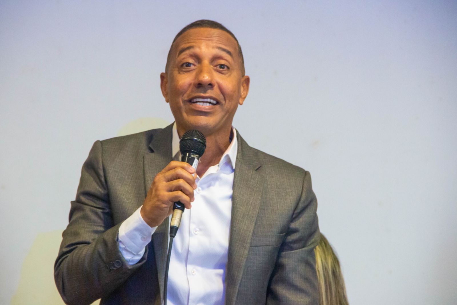 Lupércio entra na mira do MPPE e é alvo de inquérito sobre improbidade administrativa