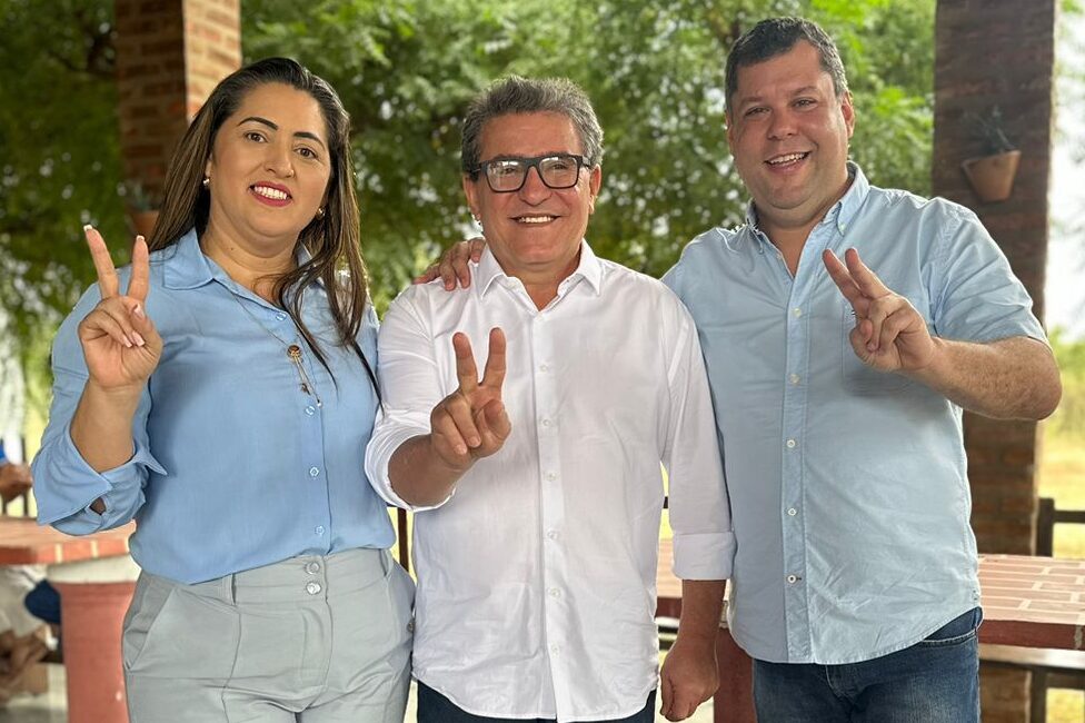 Duque declara apoio a professora Alcineide e Argemiro Jr. em Ingazeira