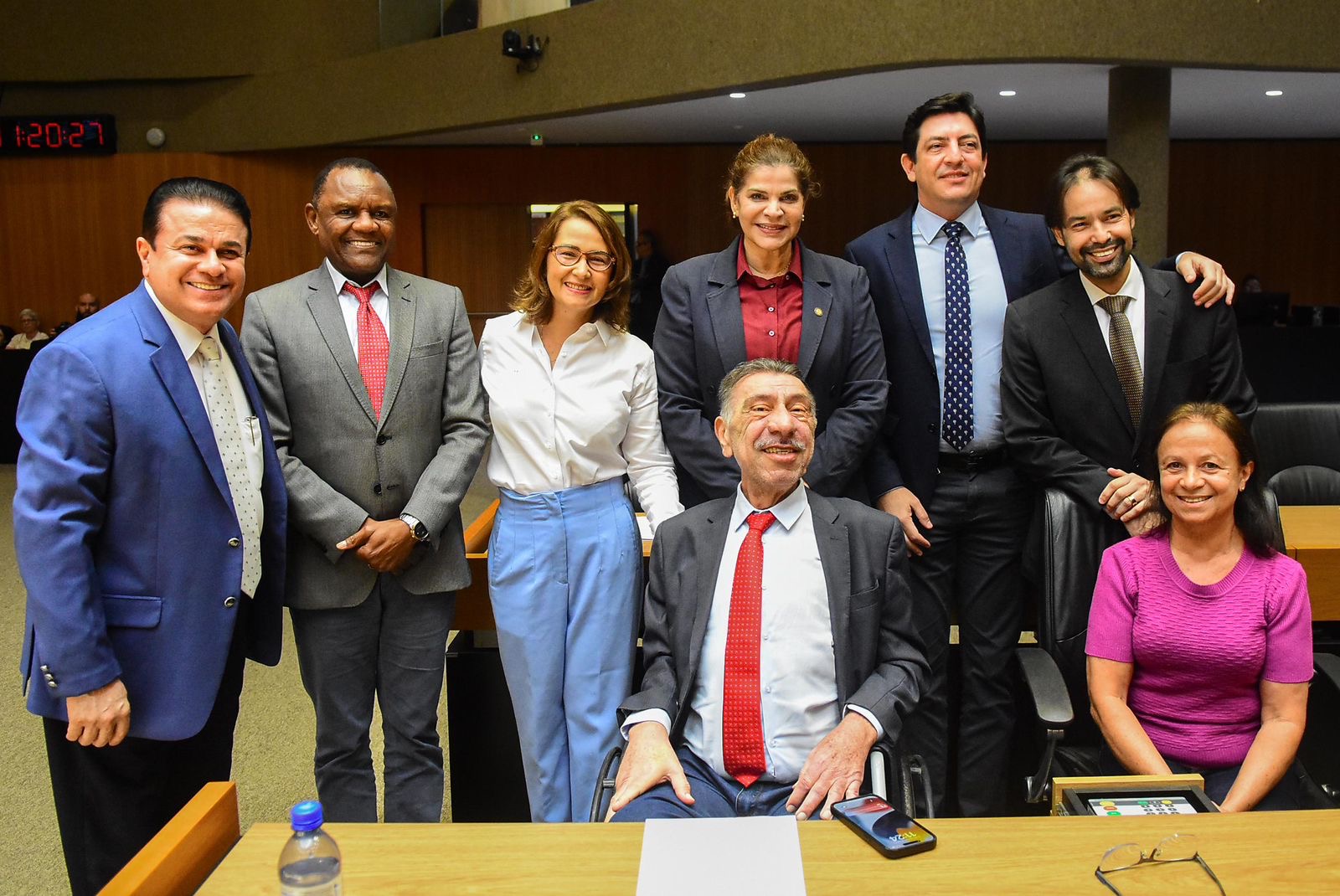 Em tratamento contra o câncer, José Patriota é homenageado na Alepe