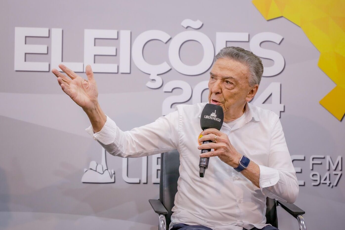 Queiroz diz que está voltando para acabar com a desorganização em Caruaru