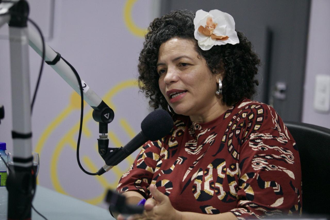 Dani Portela destaca ser única candidata de esquerda no Recife