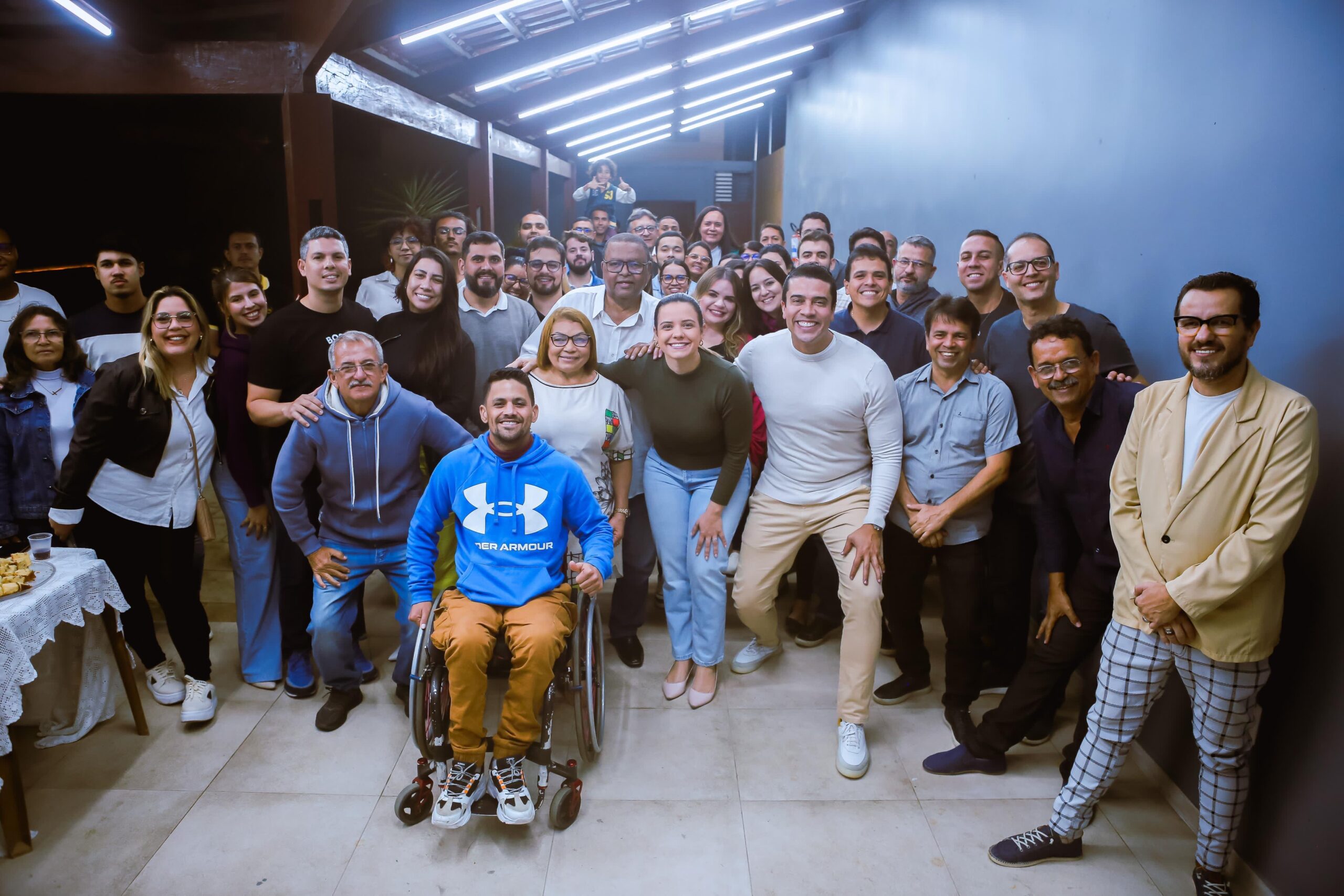 Rodrigo presta conta de ações com moradores do Cidade Alta