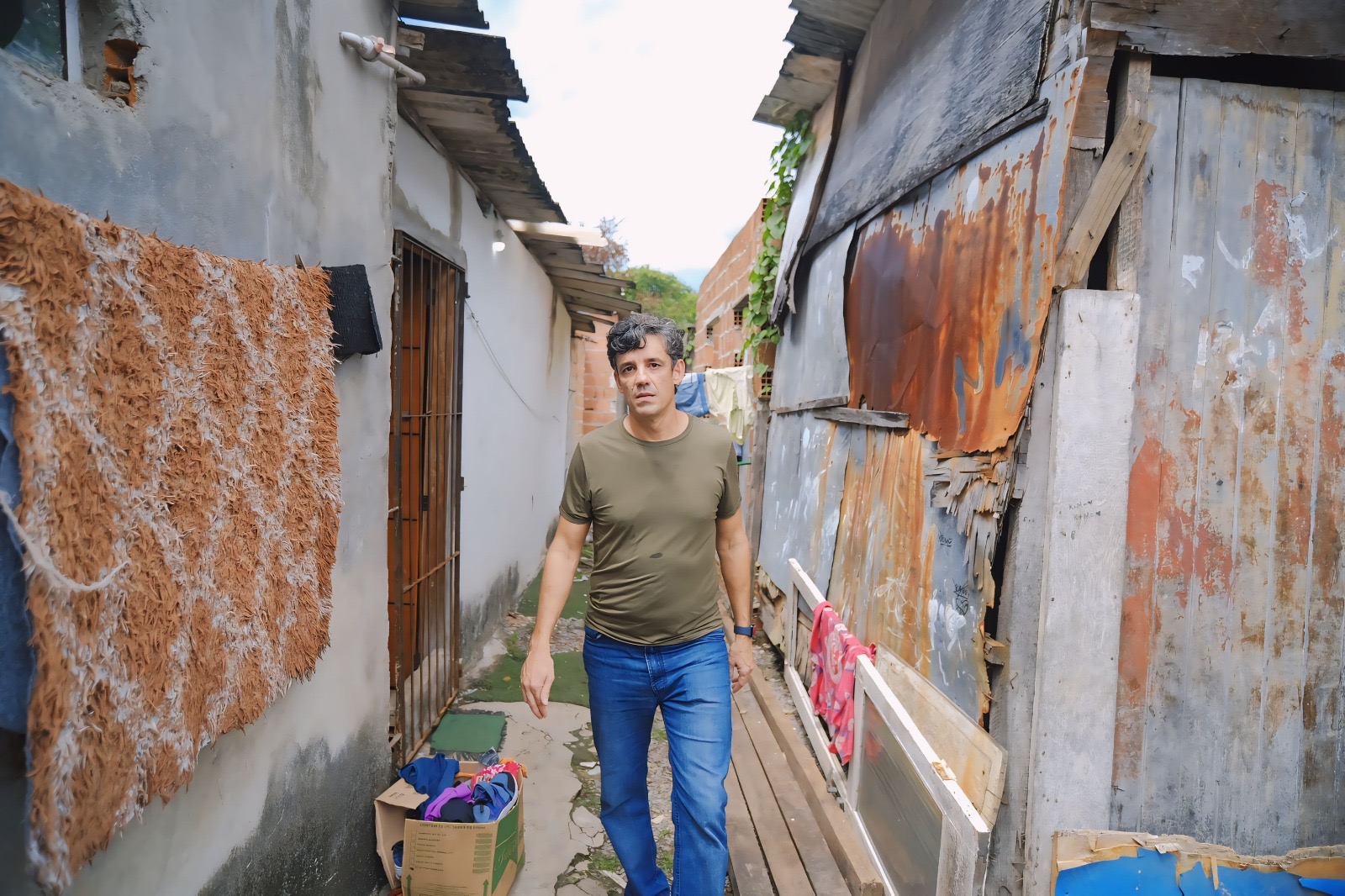 Daniel lança campanha focada em habitação popular e inclusão social  