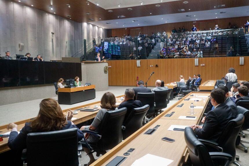 Alepe aprova LDO  com orçamento de R$ 54,7 bi para o Estado em 2025