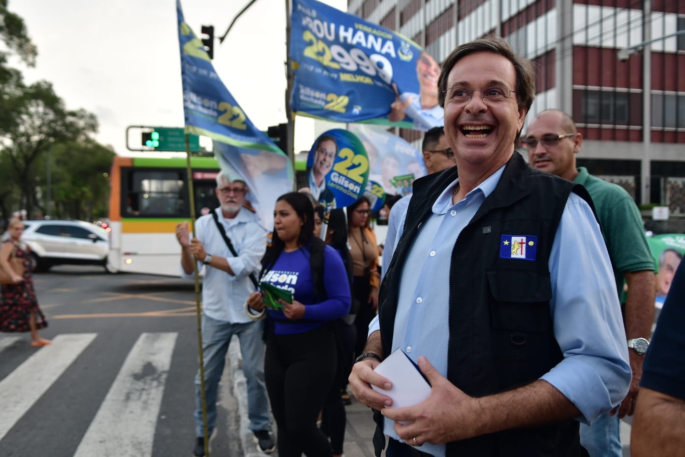 Gilson Machado realiza panfletagem de Av. Agamenon Magalhães