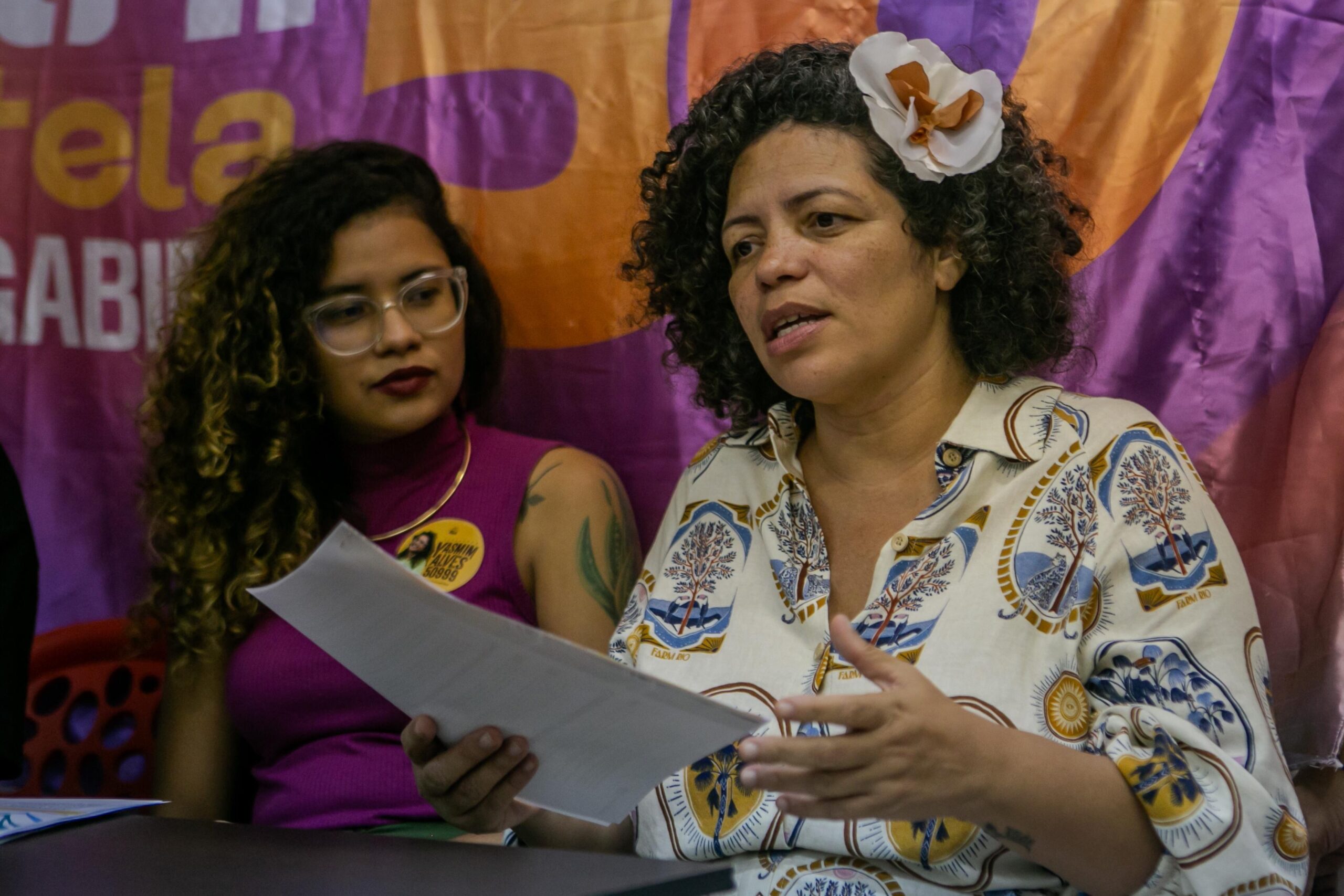 Dani Portela assume compromisso com a educação do Recife 